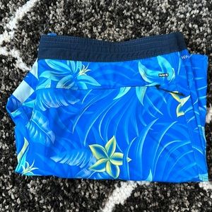 Men’s Hurley board shorts